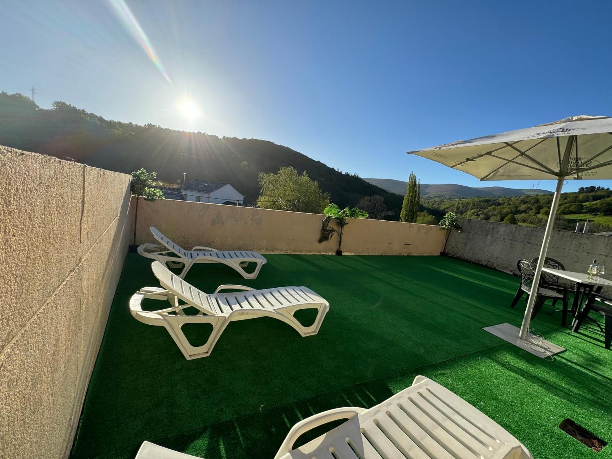 Апартаменты Triacastela Sunset Terrace Экстерьер фото