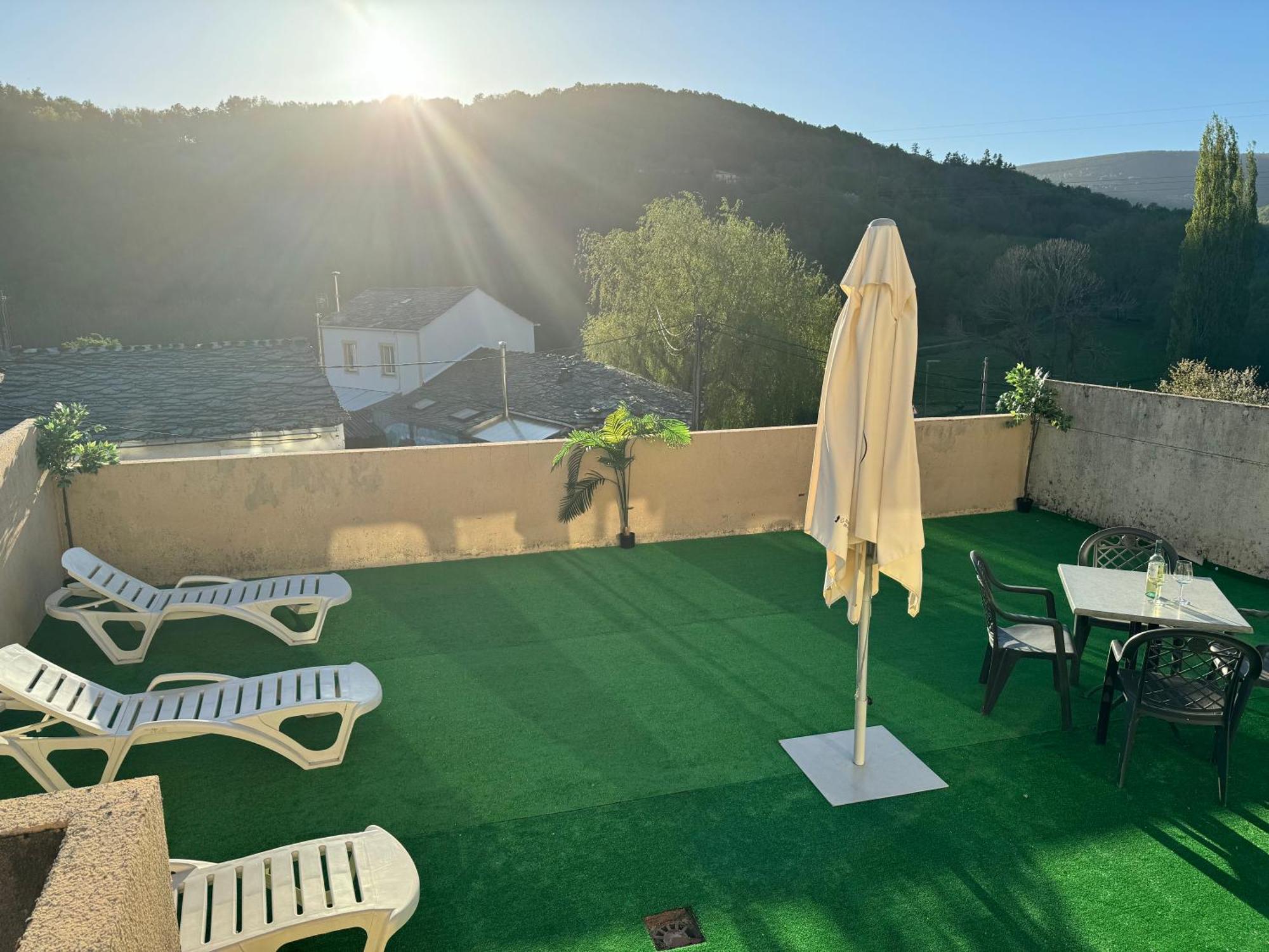 Апартаменты Triacastela Sunset Terrace Экстерьер фото